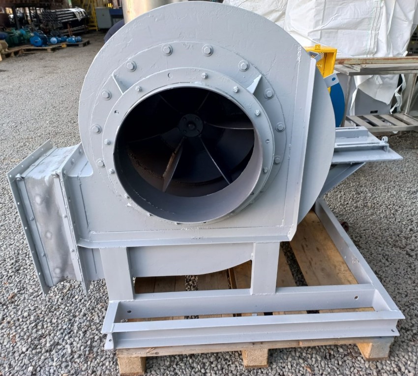 EXAUSTOR INDUSTRIAL COM MOTOR DE 30 CV