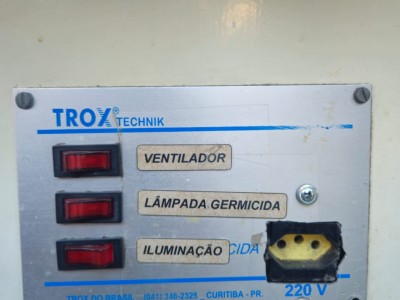 Capela de fluxo laminar trox